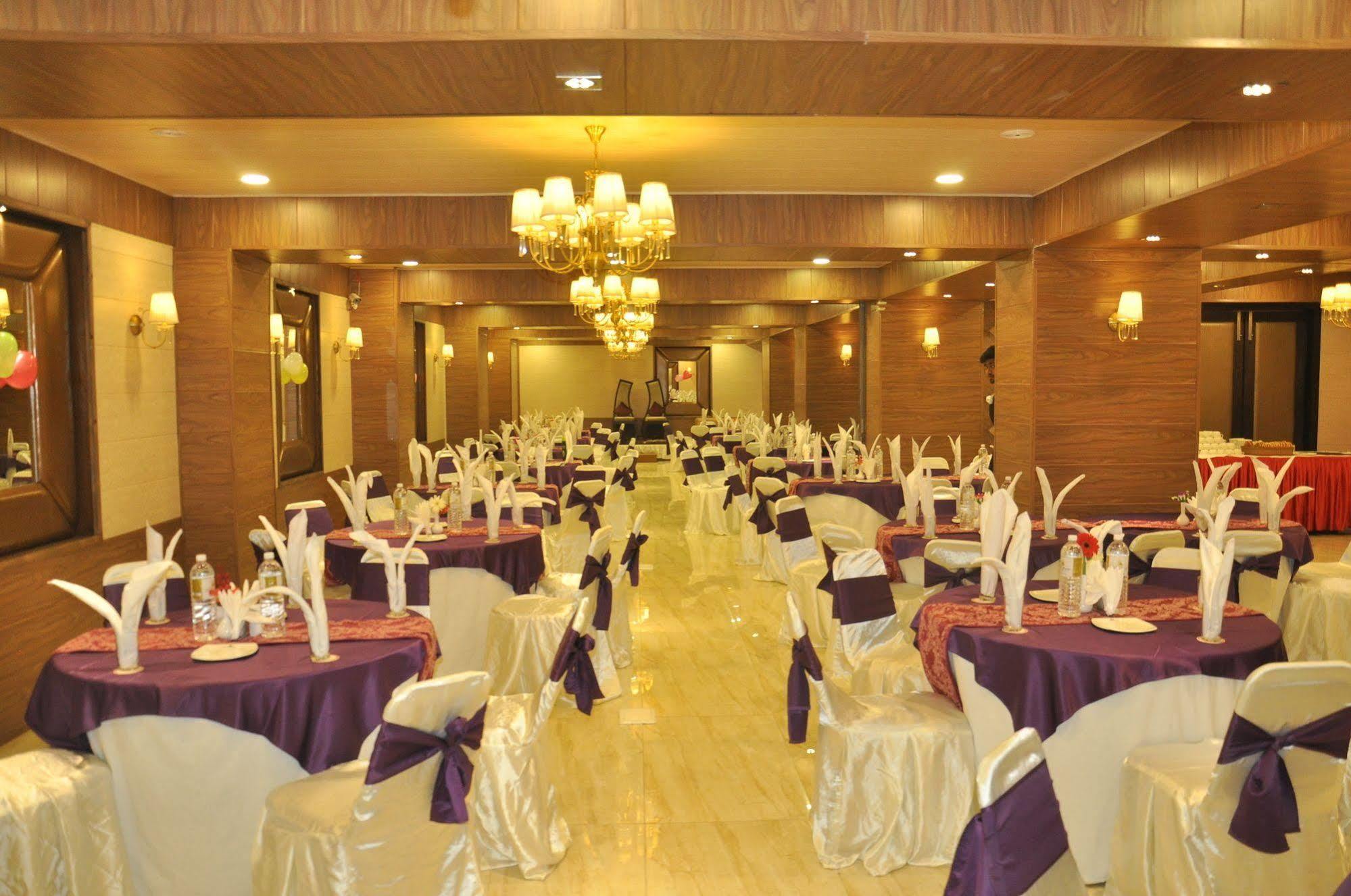 Hotel Pine Spring Wazir Bagh Srinagar  Exterior photo