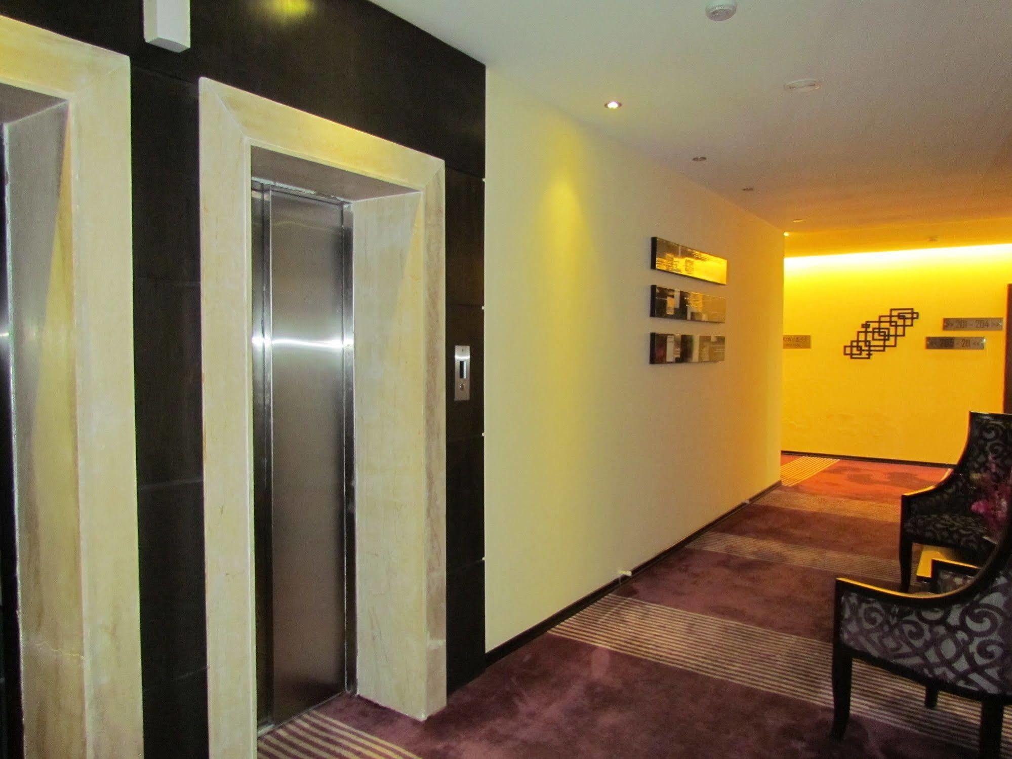 Hotel Pine Spring Wazir Bagh Srinagar  Exterior photo